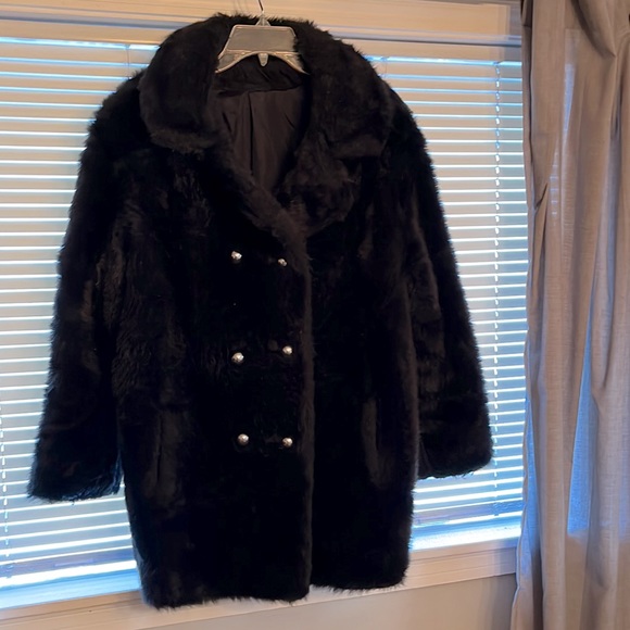 Susan Lynn Faux Fur Coat - Picture 4 of 4